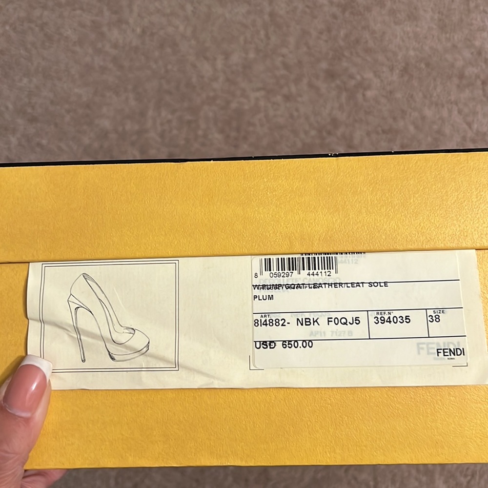 Preloved Fendi Pumps View 4